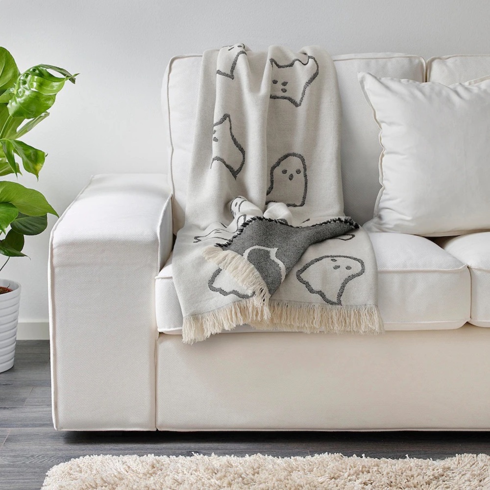 KUSTFYR Ghost Throw, white/black, 51x67 " 2025 Edition